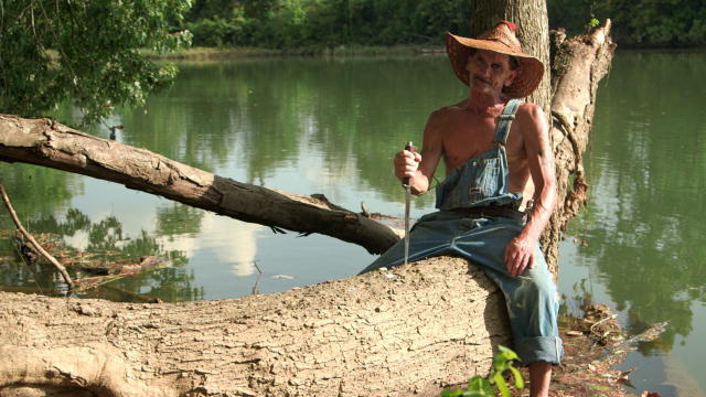 Living in the Rough | Clash of the Ozarks | Discovery