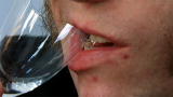 My Strange Addiction: Glass Eater!