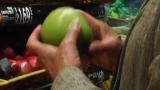 TreeHugger TV: How to Buy Green Produce