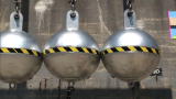 MythBusters: Newton's Cradle Angle 3