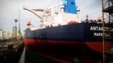 How Do They Do It?: How Do They Clean Ships