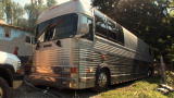 18 Kids and Counting: Life on the Duggars' Bus