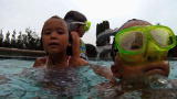 Kate Plus 8: Kate's Swimming Fish