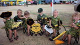 Quints By Surprise: Tailgating with the Quints