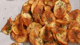 Kitchen Boss: Homemade Potato Chips