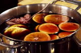Emeril Green: Holiday Mulled Wine And Sparkling Cider