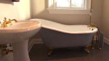 Trash or Cash: Slipper Tub