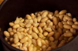 Emeril Green Recipes: White Beans with Onions