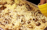Emeril Green Recipes: White Pizza with Roasted Garlic,  ...